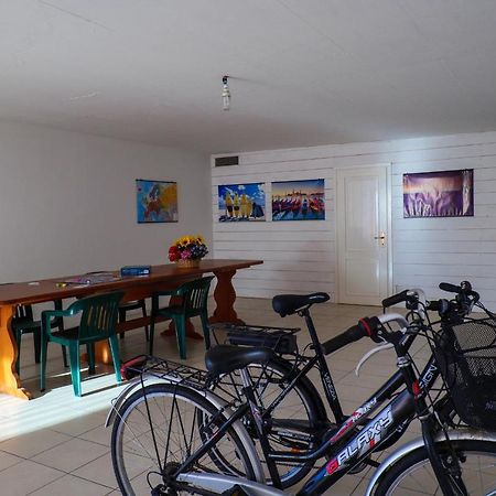 Residence Girasole Casa Gialla Колико Екстериор снимка