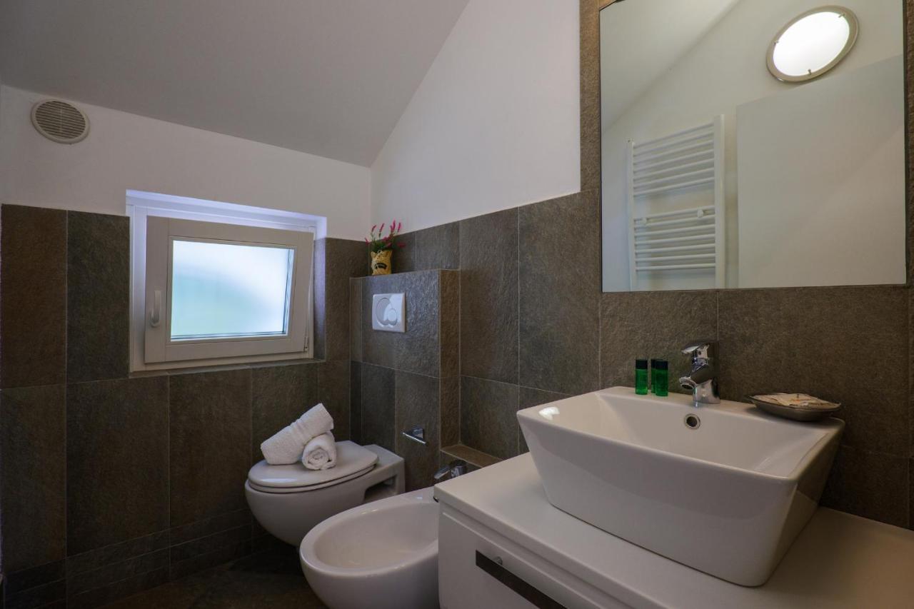 Residence Girasole Casa Gialla Колико Екстериор снимка